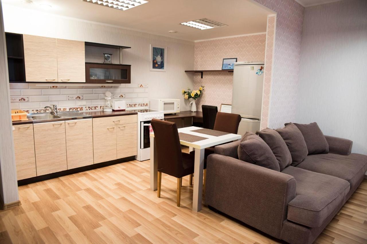 Papiniidu Studio Apartments Pärnu Esterno foto