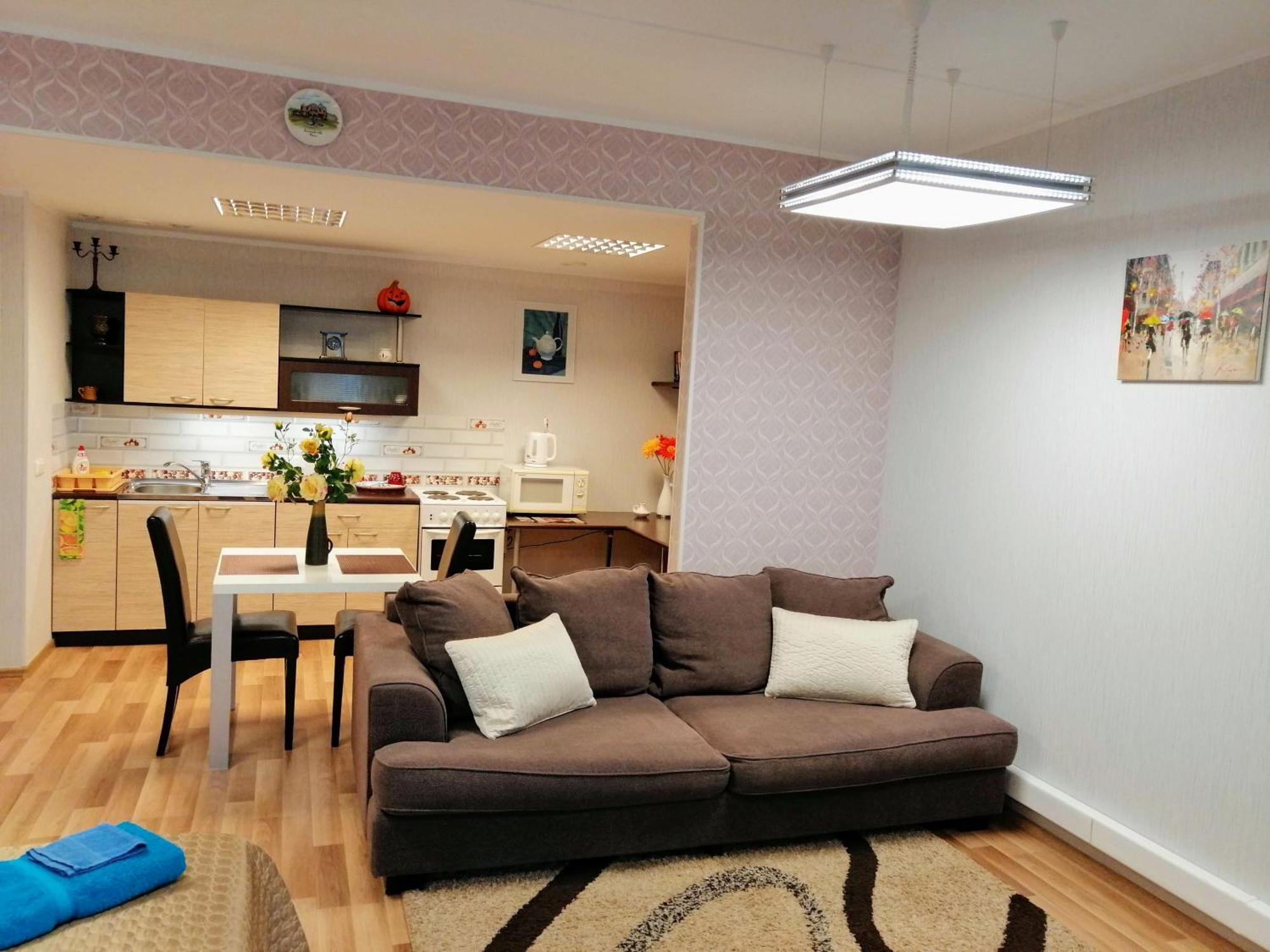 Papiniidu Studio Apartments Pärnu Esterno foto